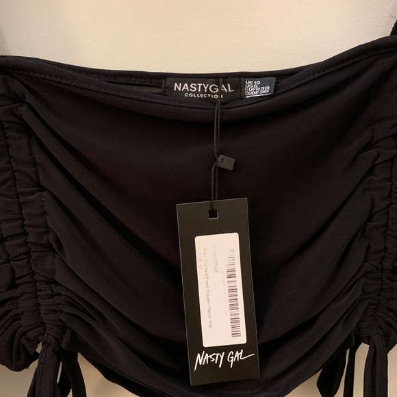 Long Sleeve Crop Top - Picture 3 of 4